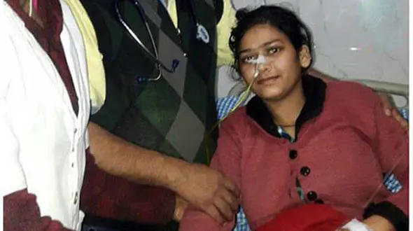 150 کرم در شکم زن  22 ساله! + عکس 