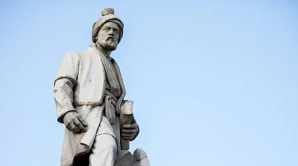مجسمه میدان فردوسی دو رنگ شد ! 