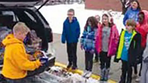 کار زیبای پسر 10 ساله دل بیماران هم سن خودش را شاد کرد+ عکس