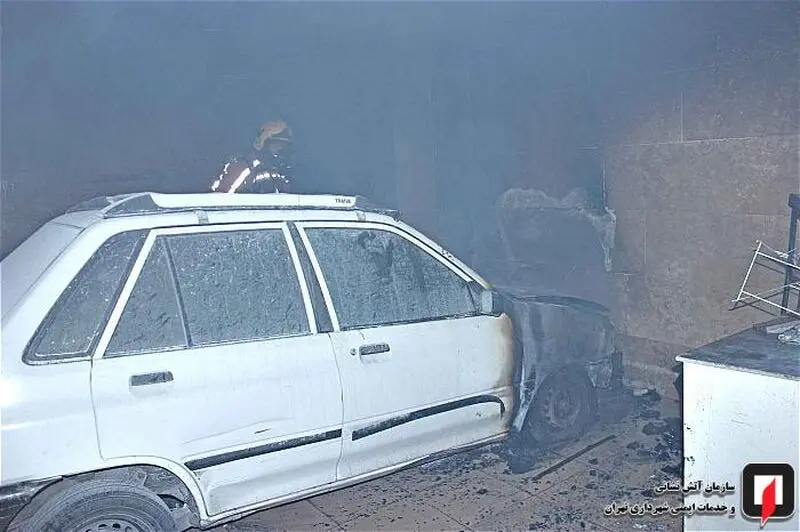 نجات دو بانوی میان سال در حادثه آتش سوزی یک ساختمان مسکونی 