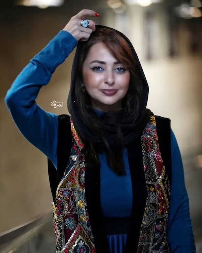 نفیسه روشن دامن پیلیسه
