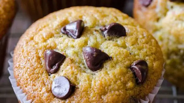  چگونه با موز و شکلات، مافین درست کنیم؟