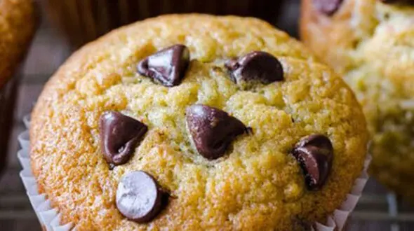 چگونه با موز و شکلات، مافین درست کنیم؟