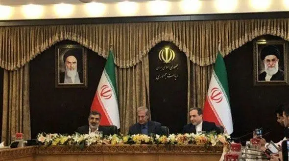 ربیعی: از امروز بالای ۳.۶۷ درصد غنی‌سازی می‌کنیم/ عراقچی : اقدامات ایران نقض برجام نیست