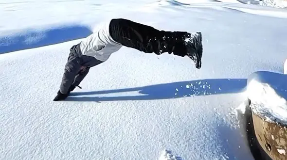 آموزش فیلمبرداری با موبایل / شیرجه آهسته  در برف زمستانی + فیلم