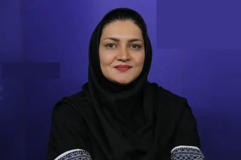 مریم محبی کارشناس بازار سرمایه 