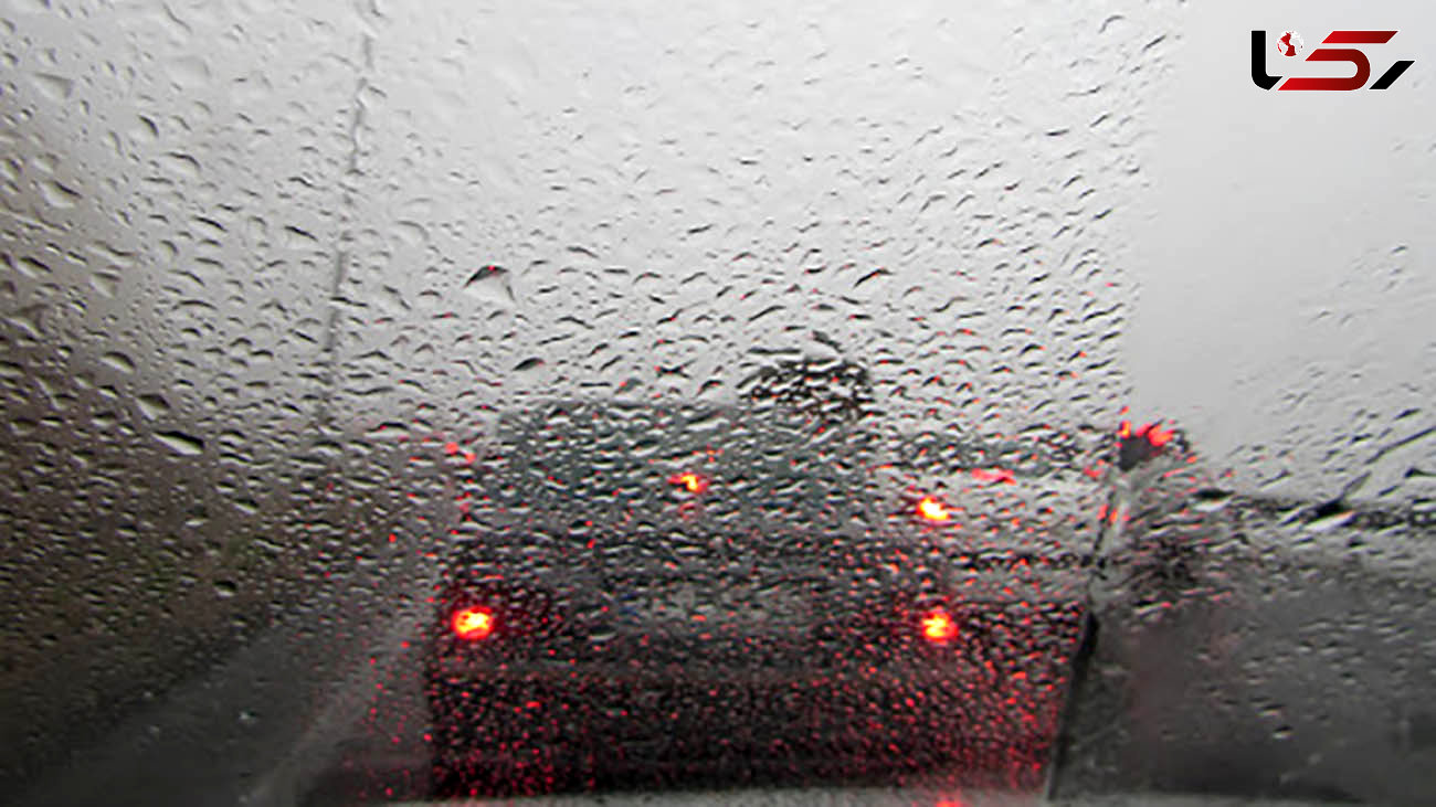 بارش باران در جاده‌های ۲ استان و ترافیک نیمه سنگین در 5 محور