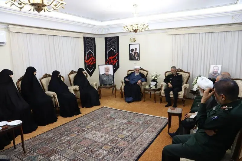 ابلاغ سلام و دعای رهبر معظم انقلاب به خانواده شهید سلامی