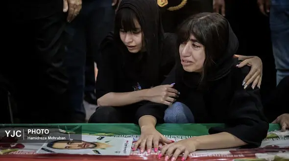 عکس های غم انگیز از مراسم تشییع پیکر شهدای حملات جنایت‌کارانه رژیم صهیونیستی