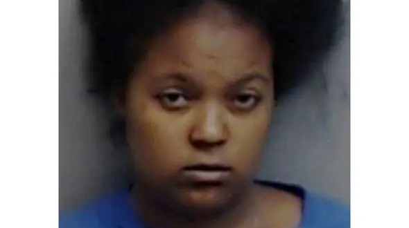 مادر بی رحم دو فرزندش را زنده زنده در فر پخت و از این اقدام فیلم گرفت + عکس