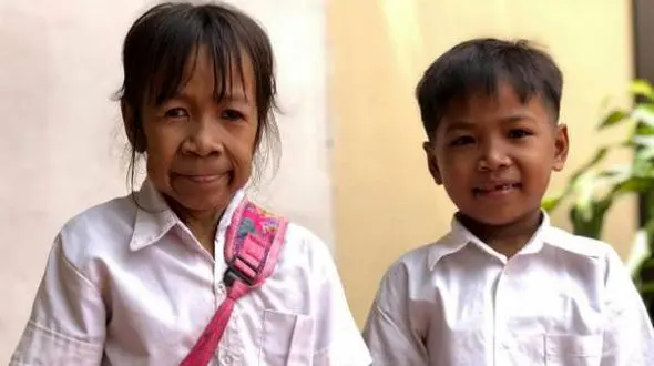 دختربچه 10 ساله ای که مادربزرگ است! + عکس باورنکردنی