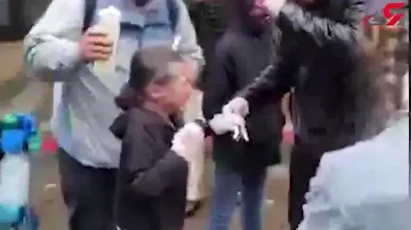 کار زشت پلیس آمریکا با یک کودک  + فیلم