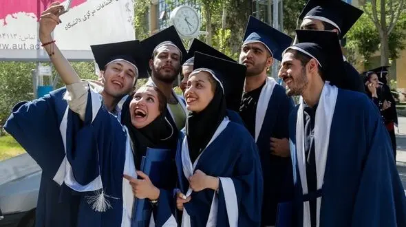 44 درصد جویندگان کار از رشته تحصیلی خود پشیمان هستند/ دختران بیشتر