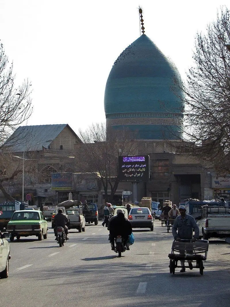 تصویر دیگری از آرامگاه