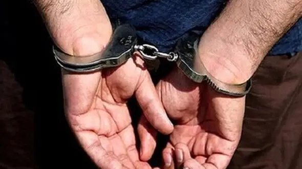 دستبند پلیس خرمشهر بر دستان کلاهبردار 340 میلیاردی