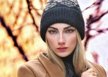 فیلم / رونمایی از موشک سفارشی محیا دهقانی / تقدیم هدیه خانم بازیگر به دشمن