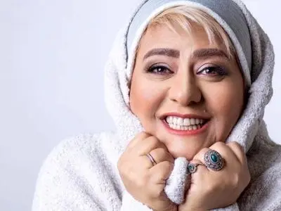 عکس ها / نگاهی به خانه و زندگی رابعه اسکویی در دورهمی  خانم بازیگران در روز تولدش