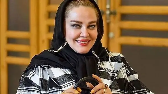 بهاره رهنما در مکانی شیک و باکلاس