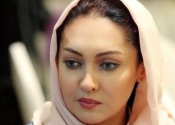 پشت پرده دیدار نیکی کریمی و خواهرش در خارج از کشور!!! به نظرتون شبیه هم هستن؟!