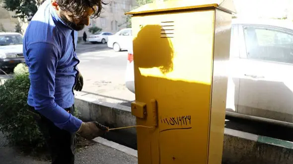 اجرای طرح رنگ آمیزی المان های شهری منطقه۱۳