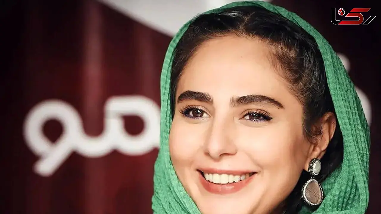  لباس گل گلی رعنا آزادی ور همه را مات کرد / خانم بازیگر با این تیپ انگار 14 سالشه 