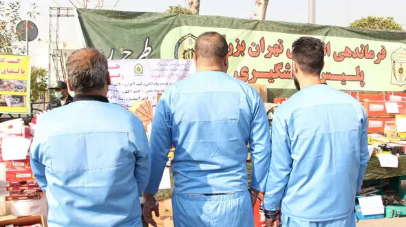 انهدام باند فروش تنباکوهای سرطان زا در تهران + فیلم گفتگو با رییس باند