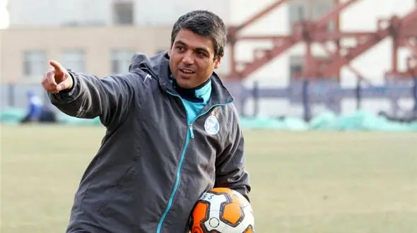 یک پیشنهاد تاکتیکی به شفر قبل از بازی  استقلال و ذوب آهن