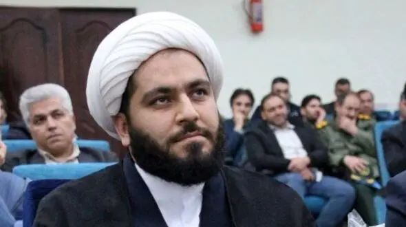 نزدیکی دفتر امام جمعه به مرکز شهر ارتباط روحانیت با  مردم را بهبود می بخشد 