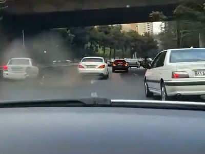 فیلم هیجان انگیز اما عبرت آموز از جنون سرعت و مسابقه خیابانی بنزهای لوکس در اتوبان های تهران / تصادف شدید خودروی CLS در  رقابت کورکورانه