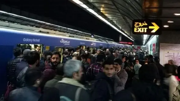 ورود به مترو چه آدابی دارد؟