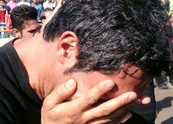 عکس/ چهره غمزده فردوسی پور، عابدزاده، قلعه نویی و کریم باقری در مراسم تشییع باشکوه هادی نوروزی/ تنها فوتبالیستی که احمدی نژاد هم به مراسم ختمش رفت