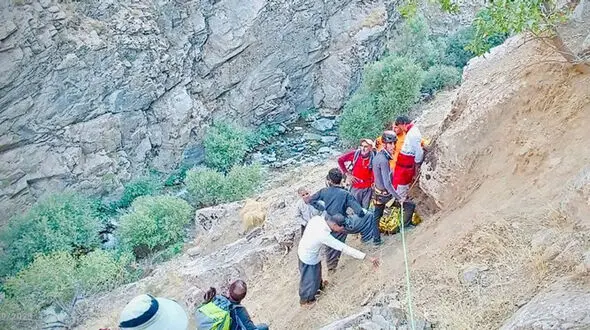کشف جسد 2 کوهنورد در ارتفاعات «سن‌بران» ازنا
