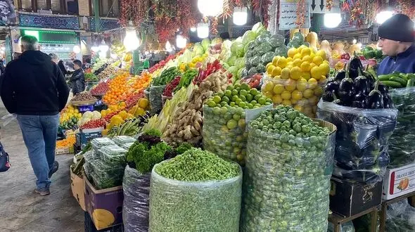 چالش های دولت با خط فقر 30 میلیونی/ جامعه مضطرب و افسرده؛ درگیر با اثرات سوء تغذیه/ کنترل  آسیب ها سخت تر می شود