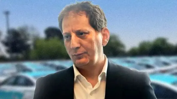 بابک زنجانی: افزایش قیمت دلار تقصیر بانک مرکزی است، ارتباطی با تحریم‌ها ندارد