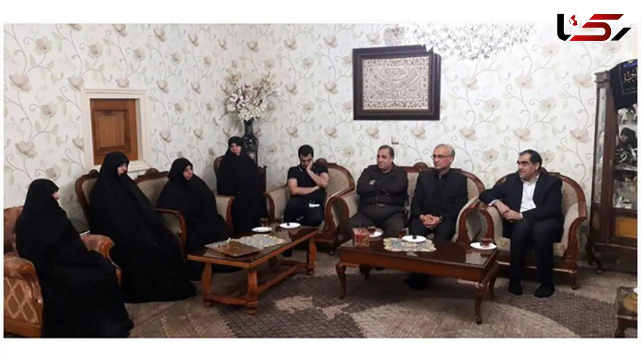 حضور وزیر بهداشت در خانه مرحوم حاج سیدرضا نیری