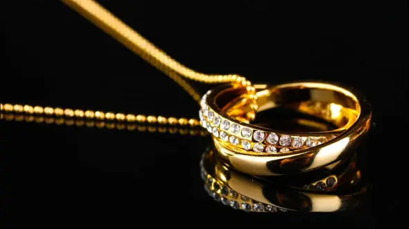 راهنمای خرید طلا: نکات طلایی برای سرمایه‌گذاری و انتخاب