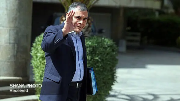 قدردانی پاک نژاد از کارکنان صنعت نفت برای تلاش های شبانه روزی