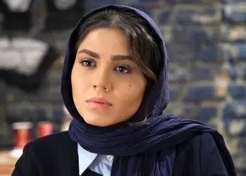 فیلم/ نگاهی به بالکن لوکس آزاده زارعی با ویوی چشم نواز؛ چیدمان متفاوت خانه بازیگر «آوای باران» توجه ها را جلب کرد