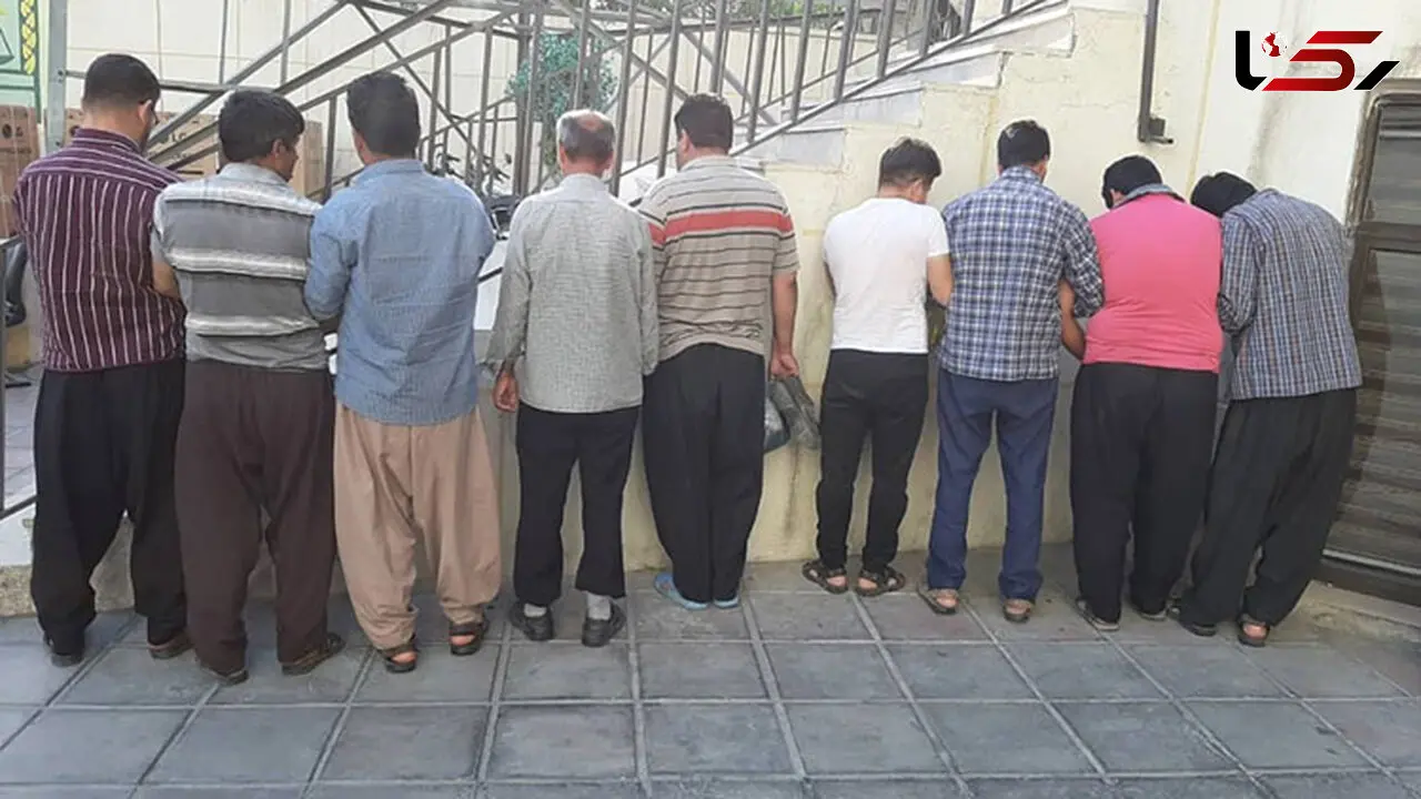 کشف وسایل خانگی قاچاق و توقیف 12 وانت بار در امین حضور