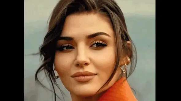 عکس مادر فوق زیبا و جوان هانده ارچل  ! / مادر رو ببین و دختر را بگیر واقعی اینه !!