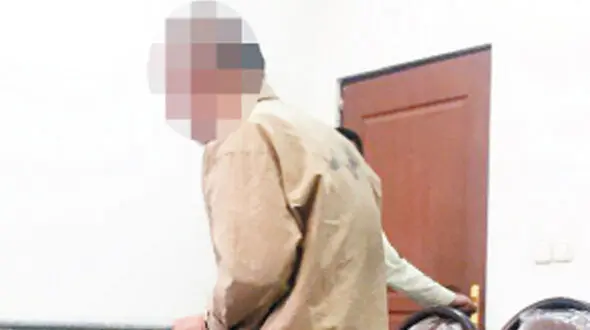 وقتی به خانه برگشتم 2 مرد نقابدار از خانه خارج شدند / زنم را در وضعیت هولناکی دیدم و ..! + عکس