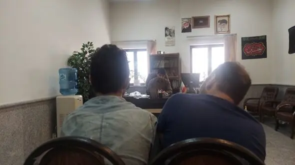 اولین گفتگو با قاتل شهید کیوانلو در دادسرای جنایی / از ترس با چاقو به پلیس حمله کردم! + عکس
