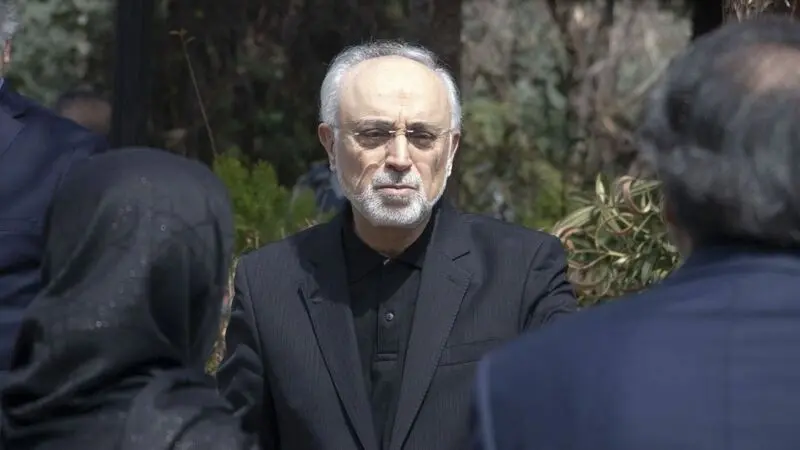 تصاویری از مراسم خاکسپاری برادر مرد اتمی ایران