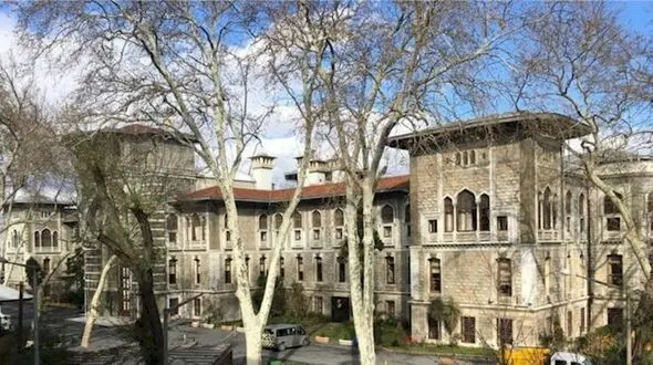 ممنوعیت برگزاری جشن کریسمس در یک مدرسه آلمانی در ترکیه جنجال به پا کرد