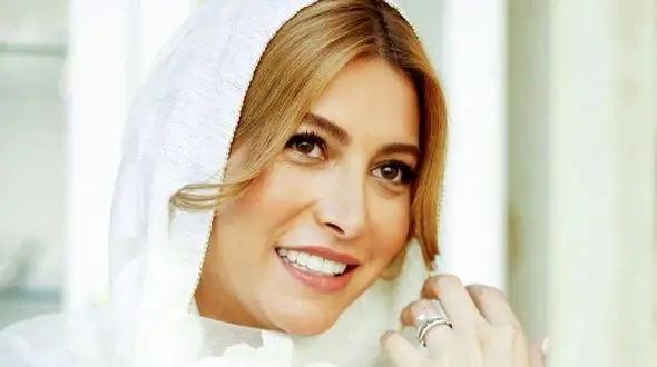 عکس ها / پذیرایی صمیمی و گرم فریبا نادری از مهمان های هنرمند و معروفش در رستوران لوکس و دلباز دلی جان/ از علی دایی تا سمانه پاکدل و الناز حبیبی