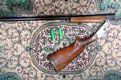 مرگ پسر نوجوان با شلیک گلوله به صورتش / پسر بازیگوش لوله تفنگ را نگاه میکرد