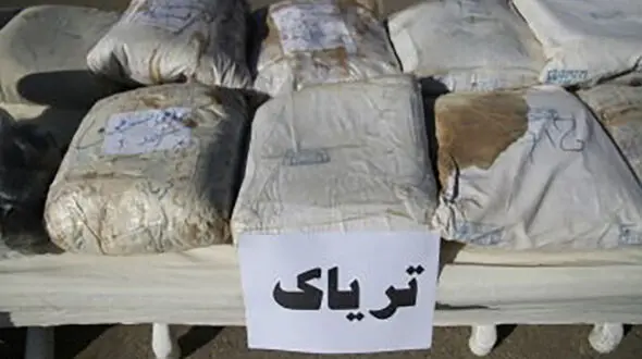 نیسان مشکوک حامل محموله مواد افیونی بود / توقیف در قم