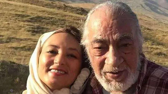 مراسم تشییع پدر سحر ولدبیگی، بازیگر فوت شده سریال مختارنامه با حضور بازیگران و چهره های سرشناس/ روحش شاد و مسیرش پرنور+عکس