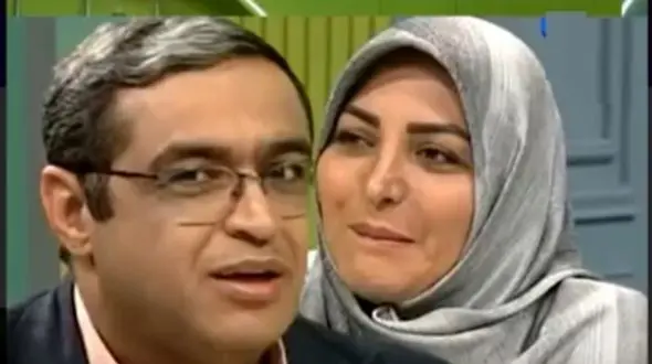 فیلم/ سعید عزیزی؛ خانوماا بیرون اونقدر خوبن بچه میگه مامان میشه بیرون زندگی کنیم! مرتب هم هستن میرن خونه موها مثل سیم ضرفشویی، شوهر میگه ..