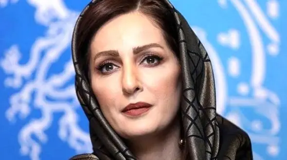 فیلم / شقایق دهقان: خانواده عجیب و غریبی هستیم من آلمان به دنیا آمدم شناسنامه آلمانی گرفتم خانواده ام منمی خواستند به ایران برگردند اما ...